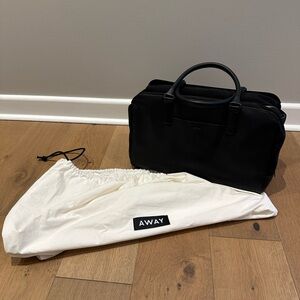 Away Limited Edition - Black Leather Weekender with Dust Cover